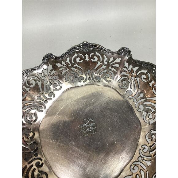Reed & Barton Silverplate Pierced Footed Fruit Bowl #4865 - Picture 5 of 9